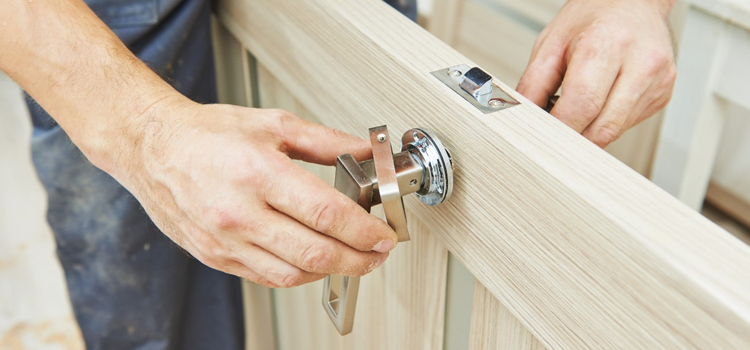 interior door repair Port St. Lucie